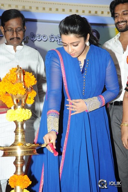 Jyothi-Lakshmi-Movie-Abhinandana-Sabha